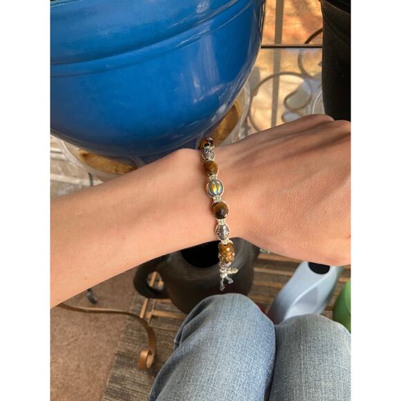Hand Crafted Tigers Eye Boho Macrame Bracelet - Picture 8 of 11